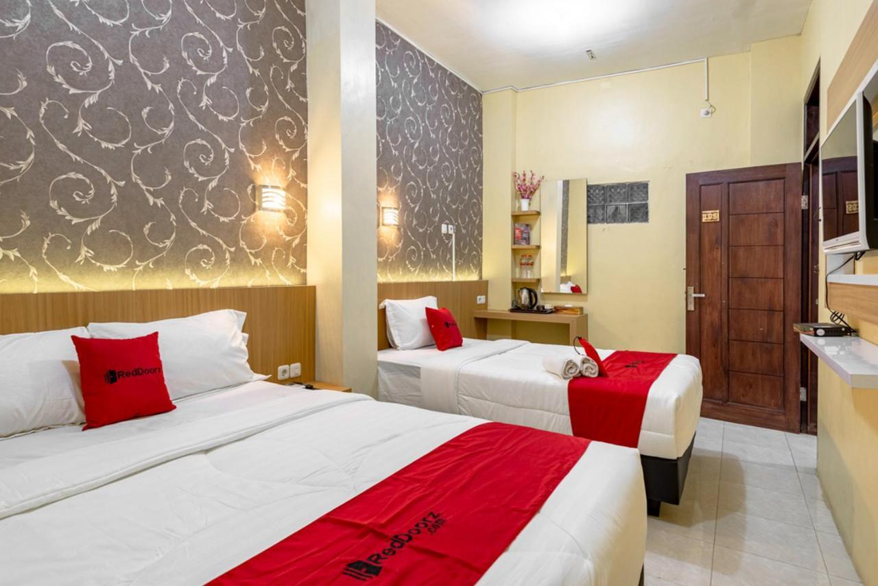 Reddoorz Near Dino Park Hotel Malang Exterior photo