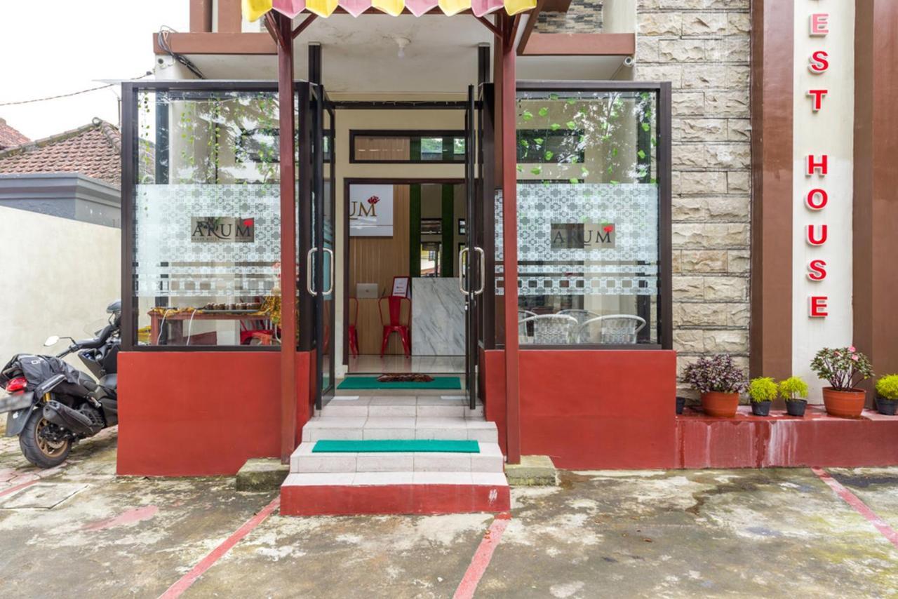 Reddoorz Near Dino Park Hotel Malang Exterior photo